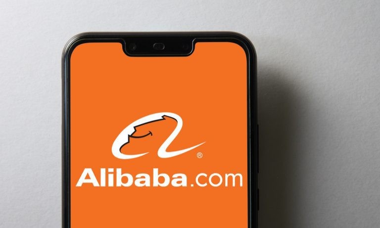 Власти Китая собираются купить золотые акции Alibaba и Tencent